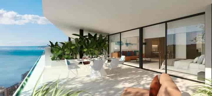 Seaside Luxury: Stunning 2 Schlafzimmer Wohnung mit Meerblick