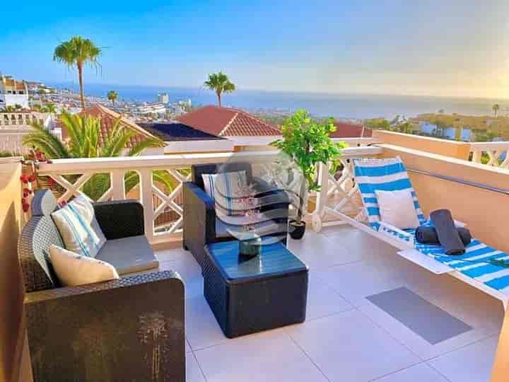 Stunning Sea View 2-Bedroom Apartment in South Tenerife