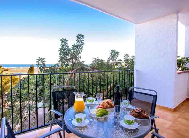 Charming 2-Bedroom Sea View Flat in Montepego, Alicante