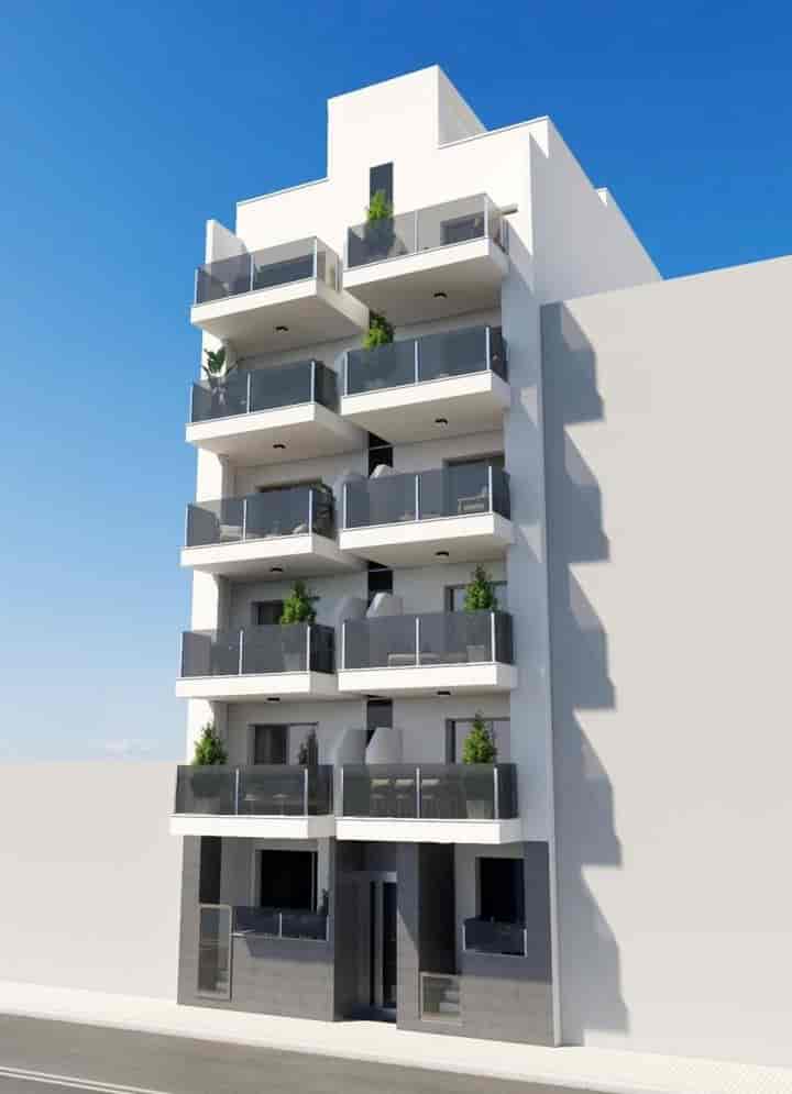 Stylish New Apartments in Torrevieja, Just 150m from Playa del Cura