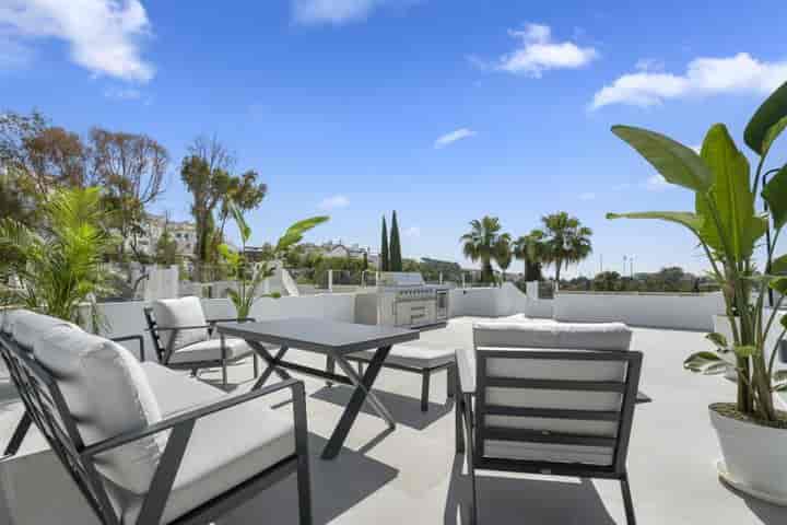 Schönes Penthouse in Nueva Andalucía, Marbella