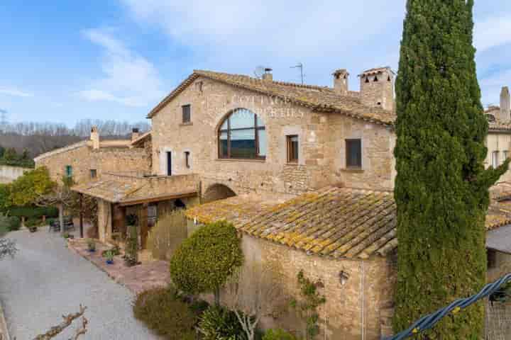 Charming 18th-Century Farmhouse in Llampaies, Alt Empordà, Girona