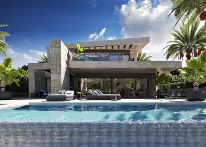 Luxury Golf Course Villa in Costa del Sol