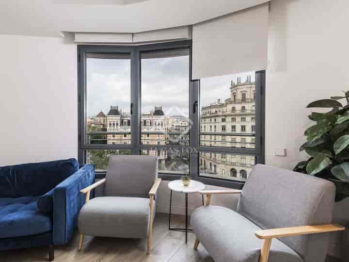 Chic Apartment for Sale in L'Eixample, Barcelona