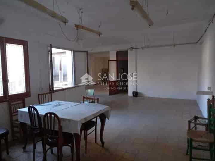 Bright and Spacious 1-Bedroom Flat in Monóvar Center