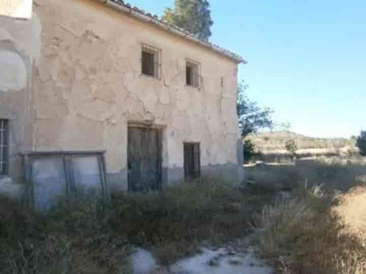 Renovation Opportunity in Hondón de Monóvar - 500 sqm Lot!