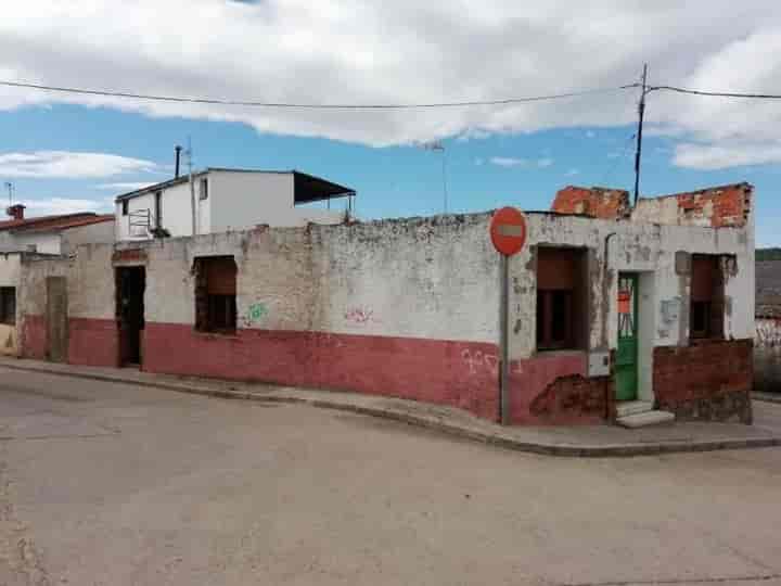 Charming Fixer-Upper in San Martín de Valdeiglesias, Madrid