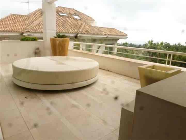 Traumhafter südwestlicher Duplex in Nagüeles, Marbella