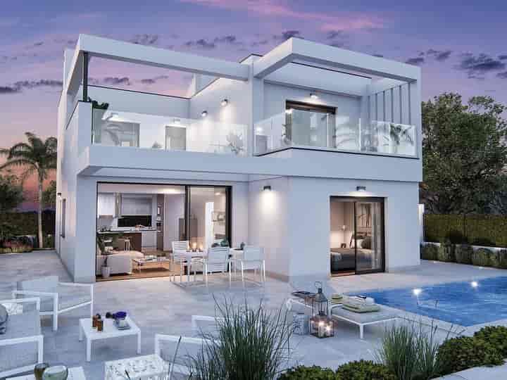 Stunning Front Line Golf Villa in Roda Golf, Murcia