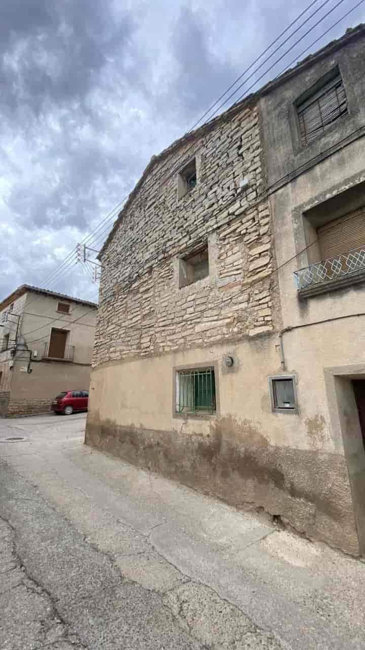 Exciting Investment Opportunity in Almudévar: Two Properties for Rehab