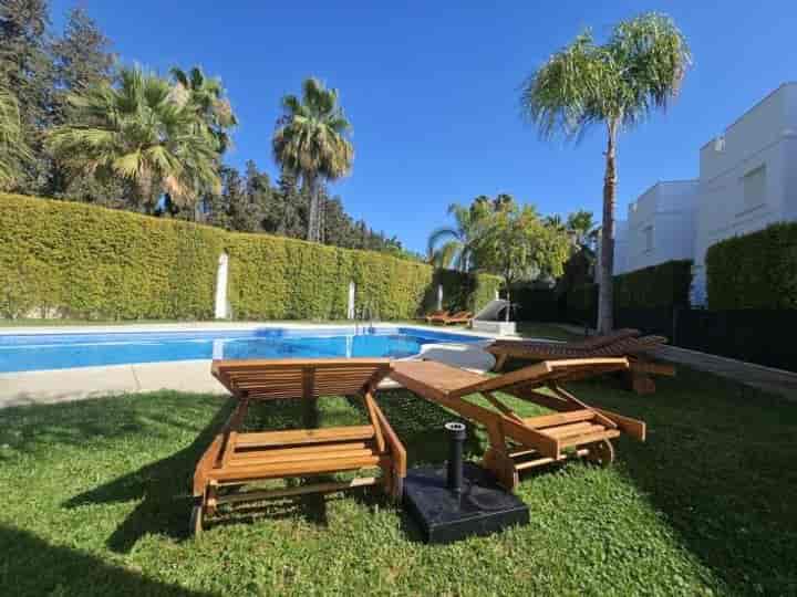 Charmig Bungalow i Sunny Oakwood Grannskap