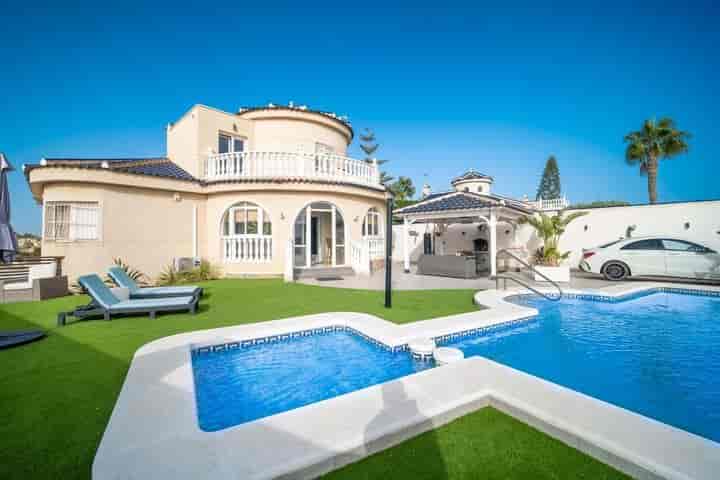 Stunning 3-Bedroom Villa with Private Pool in Lo Pepin, Ciudad Quesada