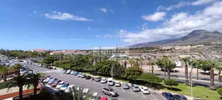 Charming 2-Bedroom Flat in the Heart of Los Cristianos