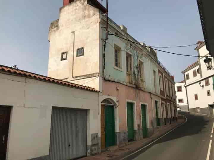 Charming Fixer-Upper in San Mateo’s Historic Center