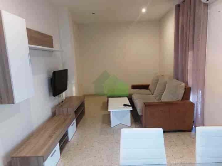 Spacious Second-Floor Apartment in Colón with Parking and Storage