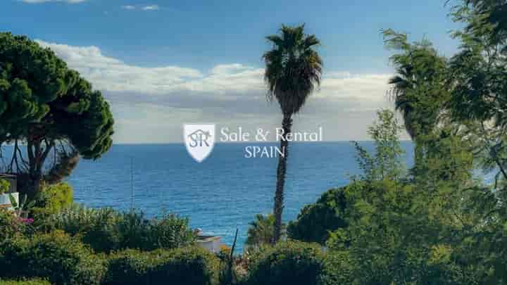 Luxury 4-Bedroom Apartment in Cala Sant Francesc, Costa Brava