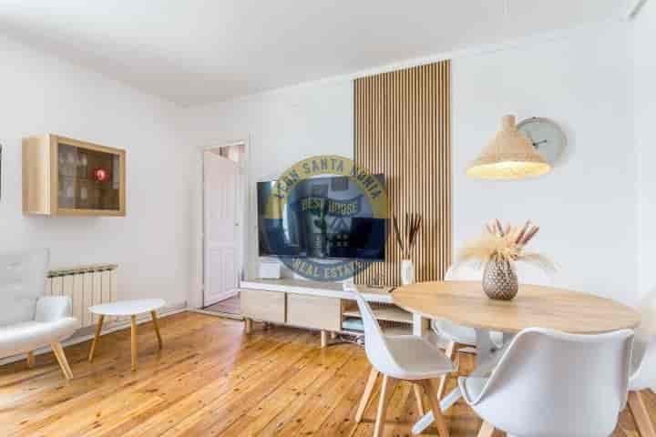 Cozy 2-Bedroom Apartment for Sale near Mercado del Conde Luna