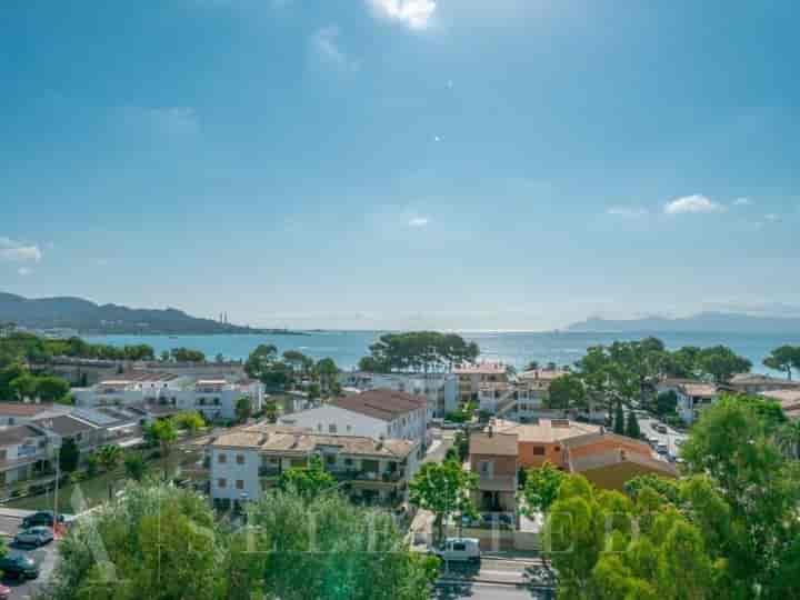 Charming Beachfront Duplex in Puerto de Alcudia