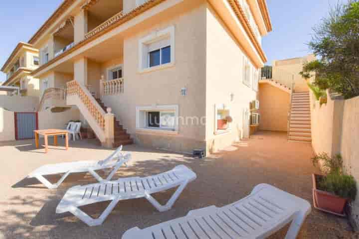 Mediterranean Charm: 4-Bedroom Semi-Detached Home with Pool in Calpe