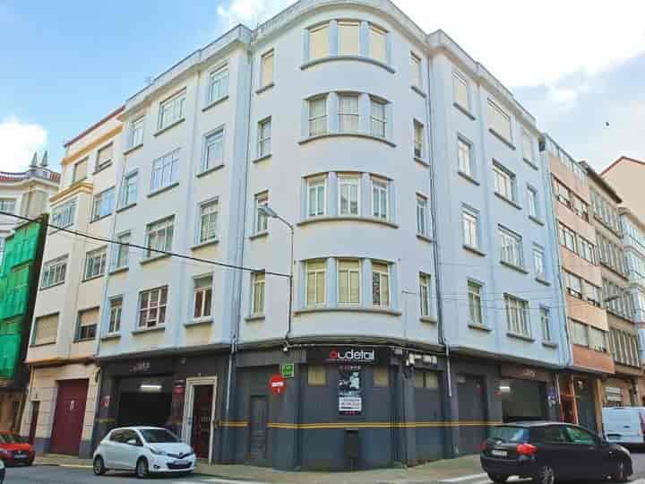 Spacious Fixer-Upper in Ferrol Near Plaza de España