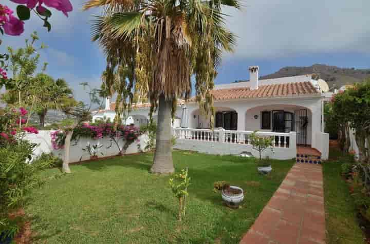 Charmig en-nivå Villa i San Juan de Capistrano, Nerja
