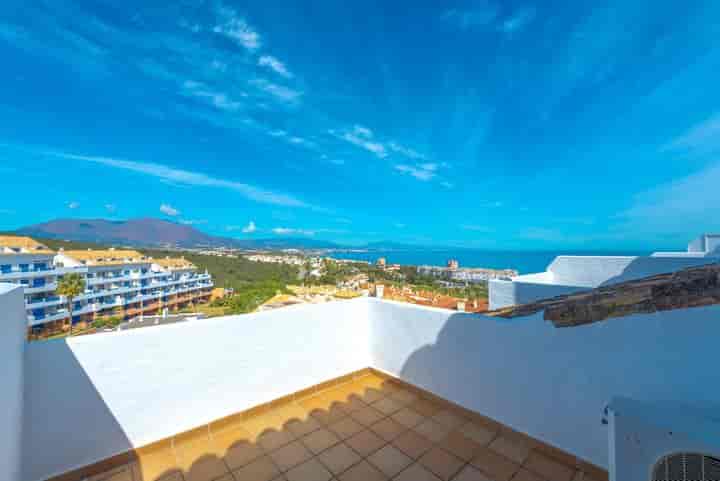 Schönes Duplex Penthouse in Duquesa Golf Gardens