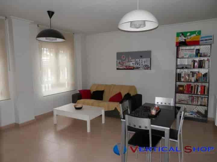 Cozy Ground Floor Apartment with Garage & Storage in Caudete, Albacete