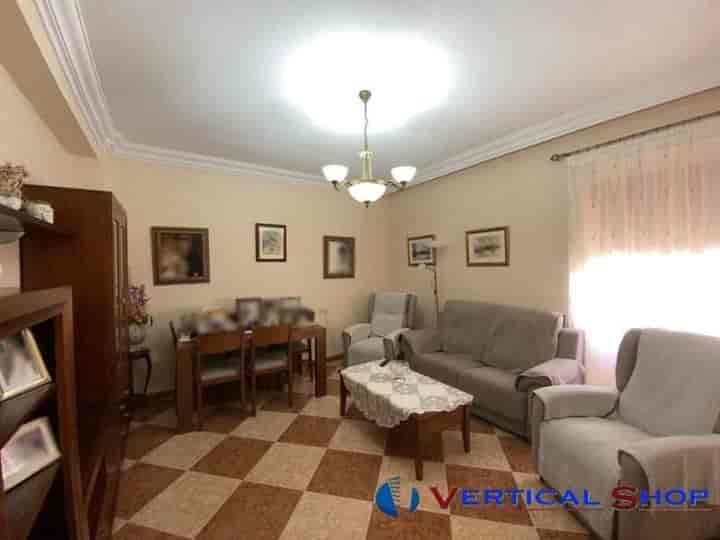 Charming Home in Caudete, Albacete - Perfect for Living!