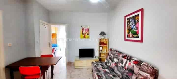 Charming Apartment Near the Beach in Puerto Deportivo