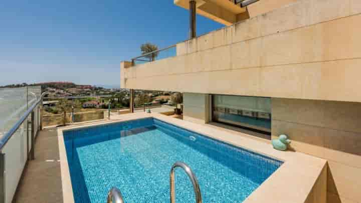 Schönes Duplex Penthouse in Nueva Andalucía, Marbella