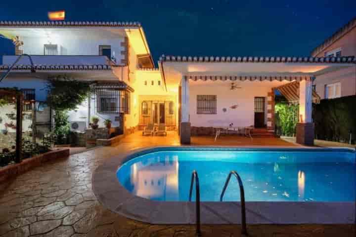 Stunning Chalet in El Ventorrillo - Your Dream Home Awaits!