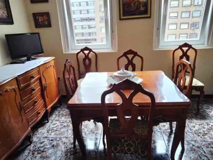 Spacious 4-Bedroom Flat in the Heart of Ferrol