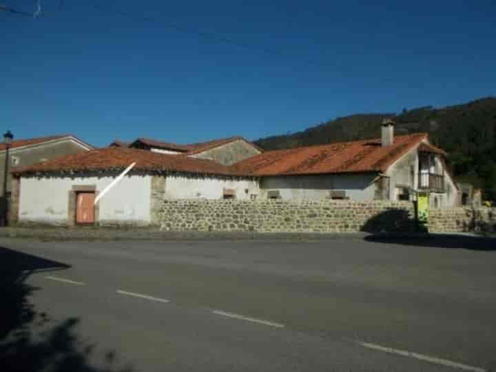 Charming Fixer-Upper in Cos, Mazcuerras - Great Potential!