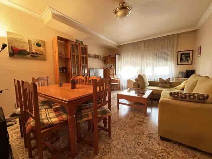 Spacious 4-Bedroom Apartment in Arguedas - Perfect for Families!