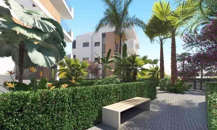 Modern 2-Bedroom Apartments at La Serena Golf, Los Alcazares