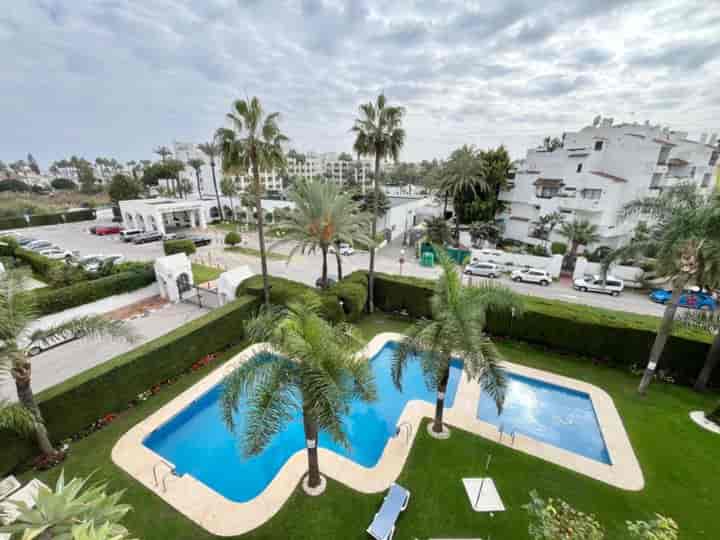 Stunning Duplex Penthouse Schritte aus Puerto Banús, Marbella