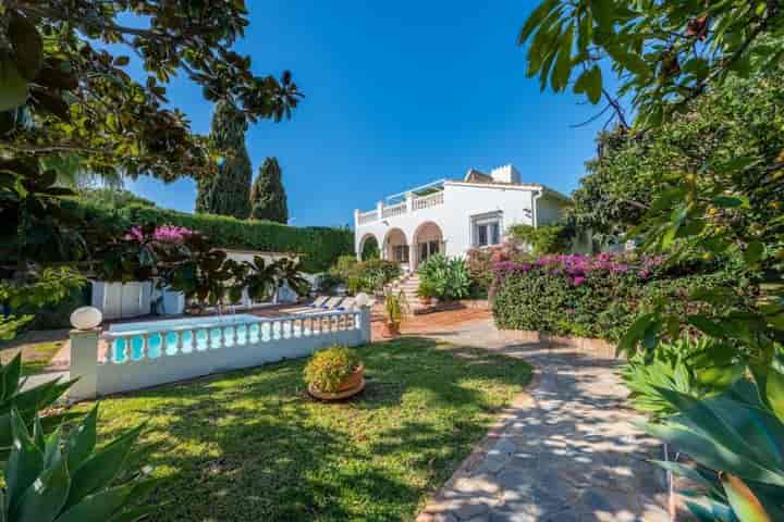 Casa Locinera: A Tranquil Luxury Retreat in Nueva Andalucía, Marbella