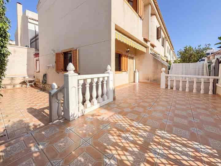 Charming Corner Bungalow with Solarium in Gran Alacant, Alicante