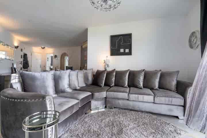 Stunning 2 Bed Apartment in Mijas Golf con incredibili viste