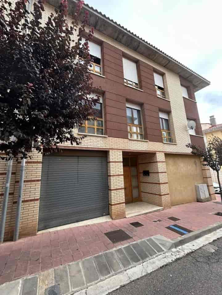 Bright 3-Bedroom Apartment in Tudela, Navarra