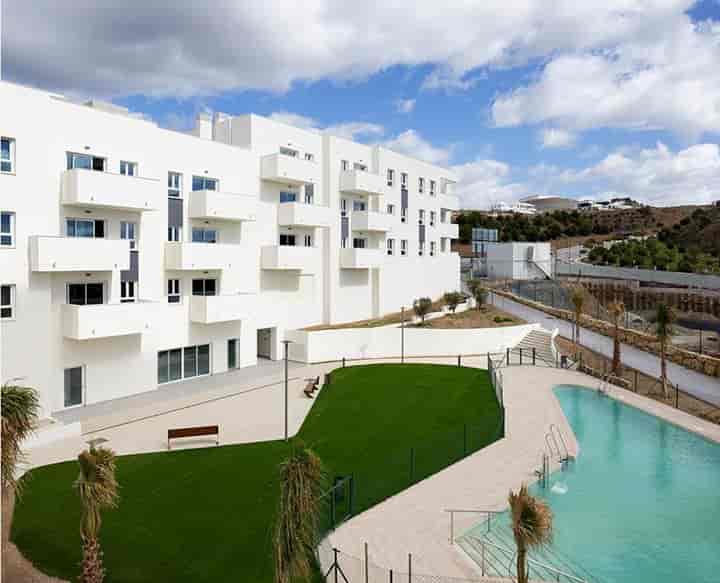 New Apartment in Colinas del Limonar - Prime Location!