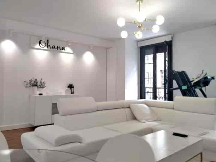 Stunning Minimalist Apartment in the Heart of Oviedo