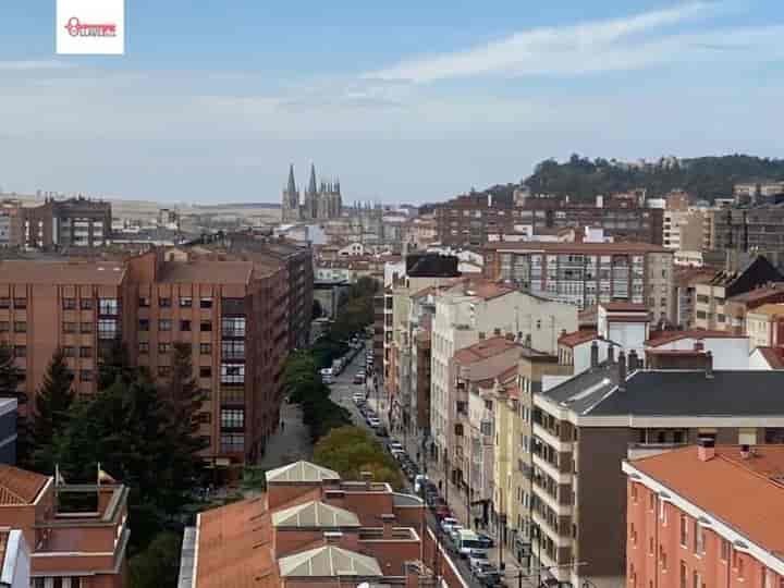 Stunning 3-Bedroom Apartment with Cathedral Views in Avenida Cantabria