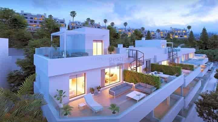 Stylish Living Near Estepona & Marbella in Cancelada