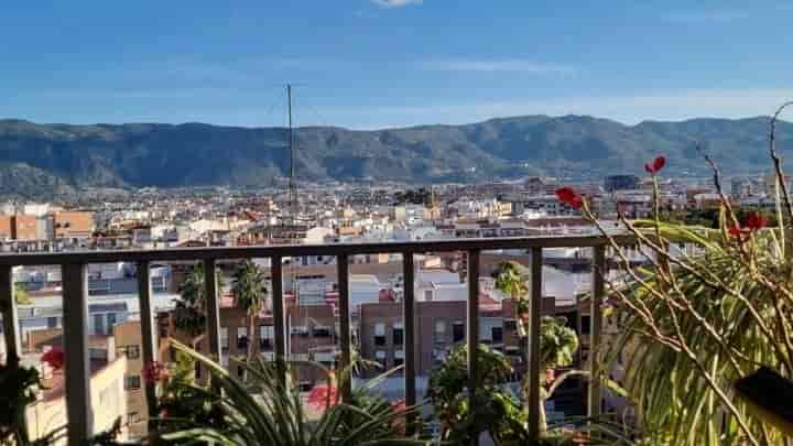 Spacious 4-Bedroom Flat in the Heart of Carmen, Murcia!