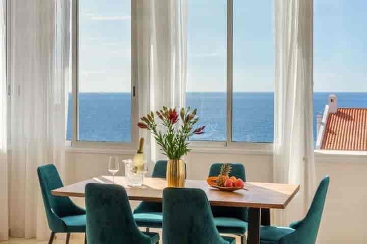 Oceanfront Luxury Apartment in Callao Salvaje