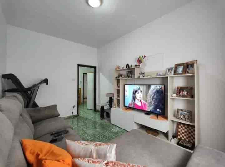 Spacious Townhouse with Potential in Granadilla de Abona