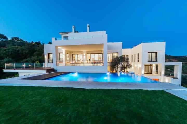 Fantastisk Villa med hisnande utsikt i Altos de Los Monteros, Marbella