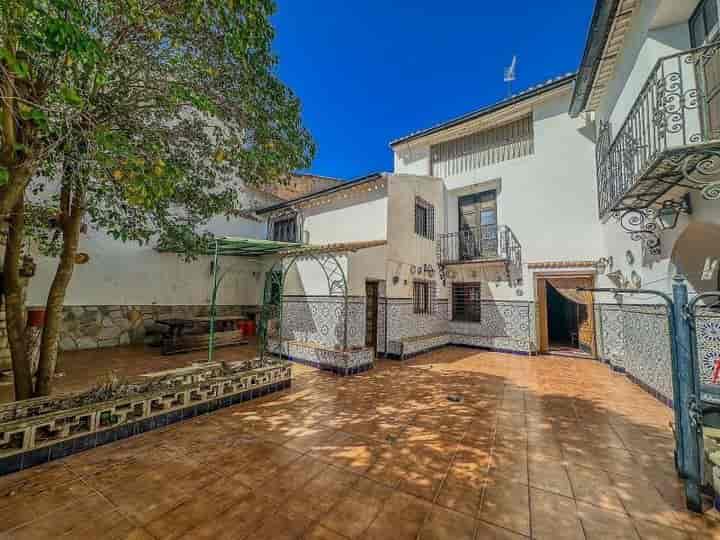 Charming Historic Townhouse in Caudete - Perfect for Airbnb!