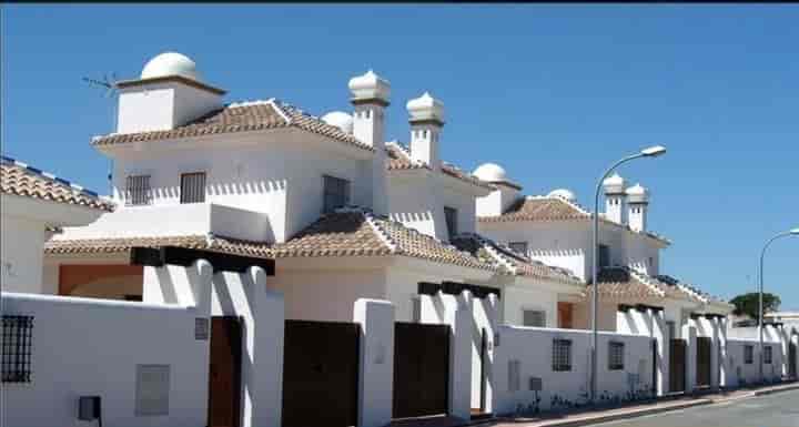 Stunning New Family Home in Tranquil Doñana National Park Area